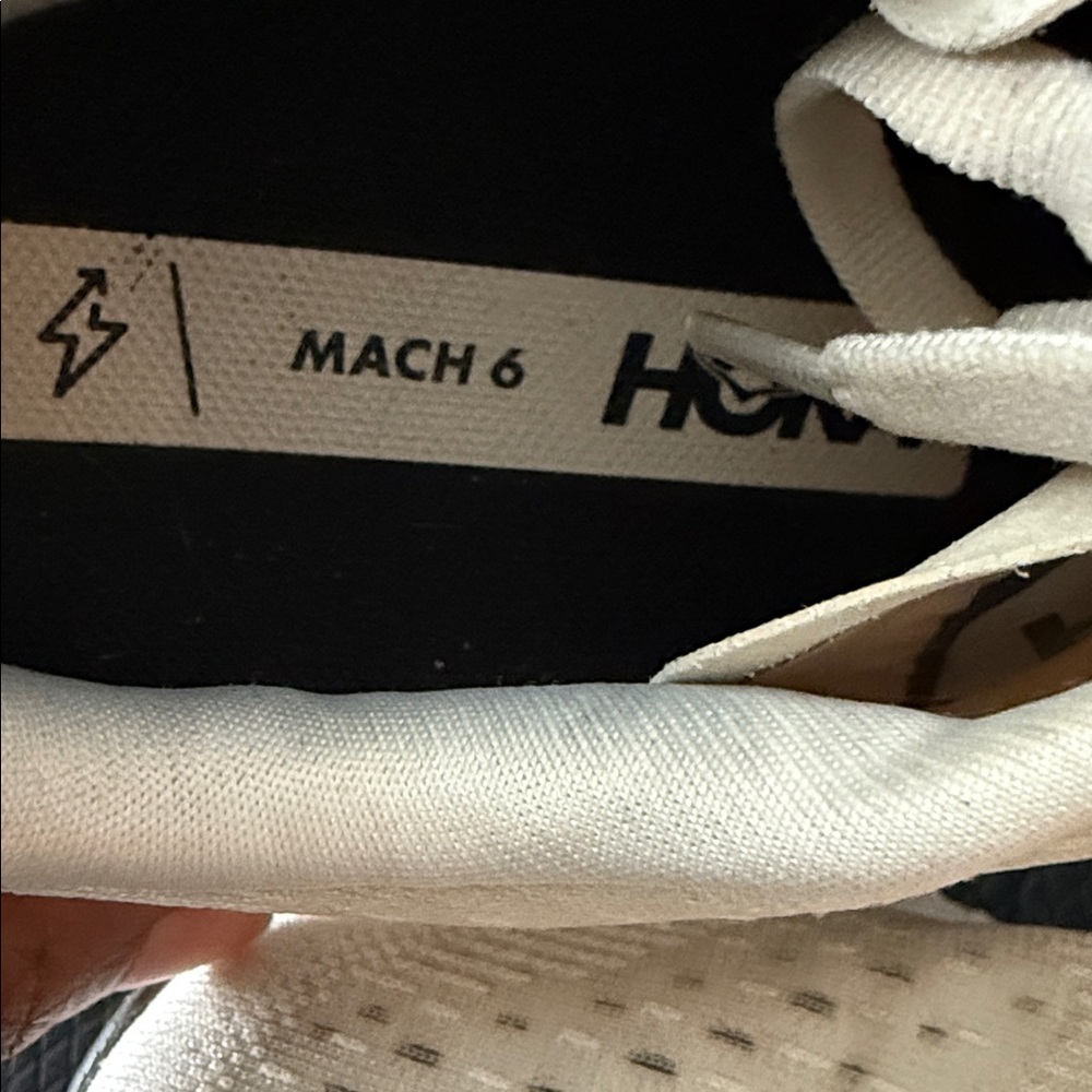Hoka Womens Mach 6 Size 7 Wide Athletic running Shoes - Picture 6 of 7